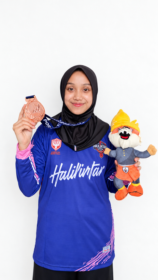 Bebby Maysha Putri, Mahasiswi Sastra Inggris Raih Medali Perunggu Porprov Sumbar 2026