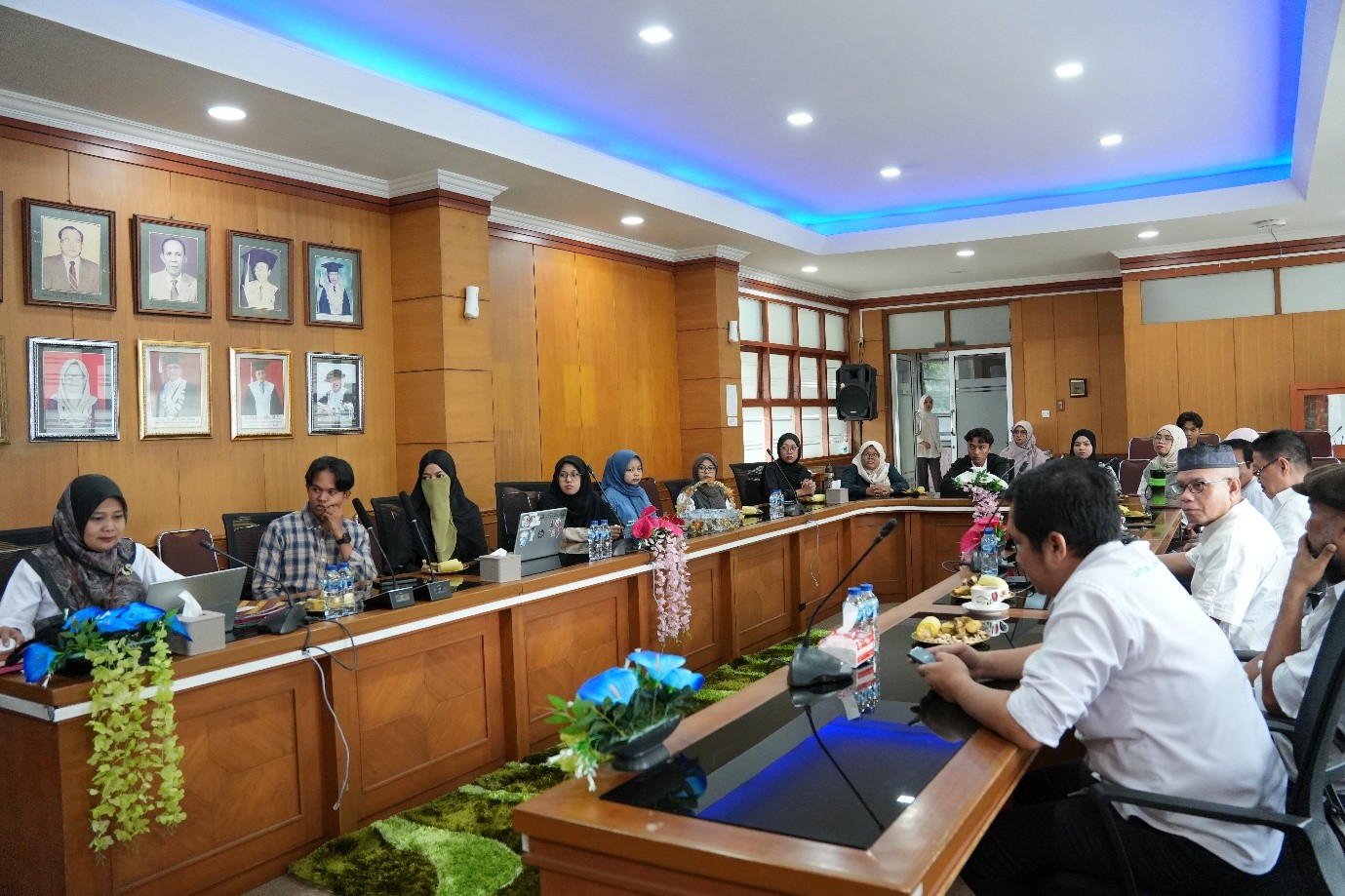 Empat Belas Mahasiswa Lolos Program Fast Track FIB Unand, Siap Tempuh S-1 dan S-2 dalam Lima Tahun